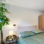 La Piece De Leo Apartment Châtillon