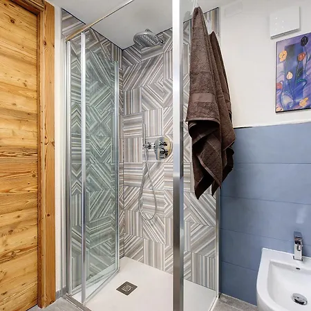 아파트 La Piece De Leo